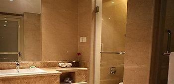 Zhengzhou Grenada Hotel מראה חיצוני תמונה